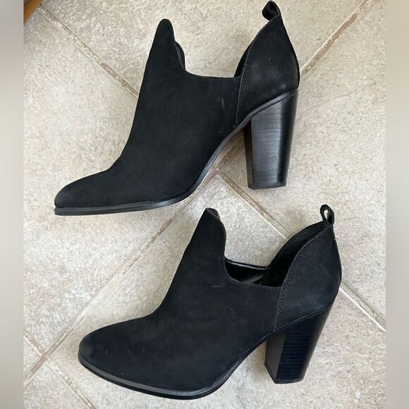 Vince Camuto size 9 Women's Federa Cutout Side Booties boots black real leather - Picture 8 of 9